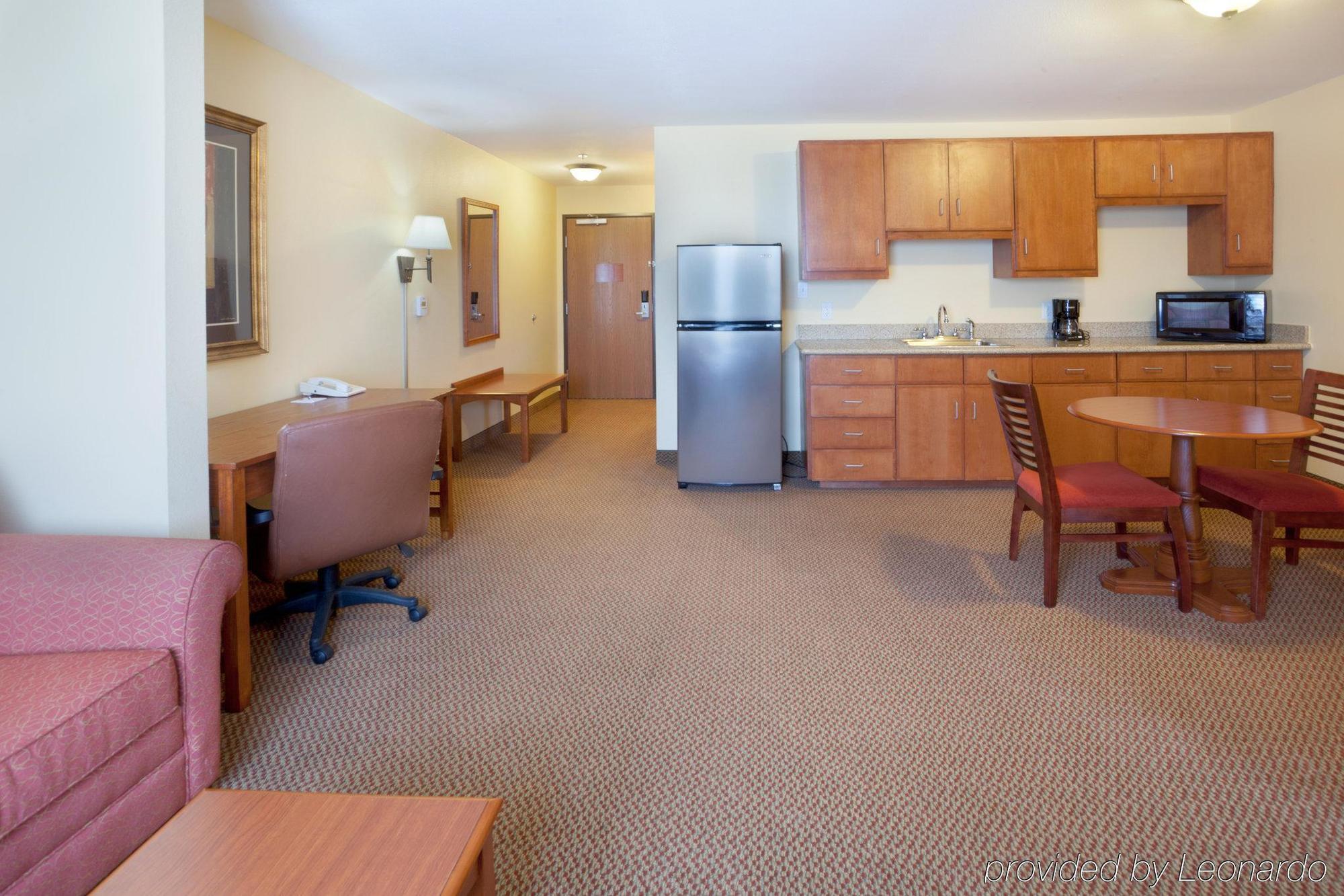 Holiday Inn Express & Suites - Laredo-Event Center Area By Ihg Habitación foto