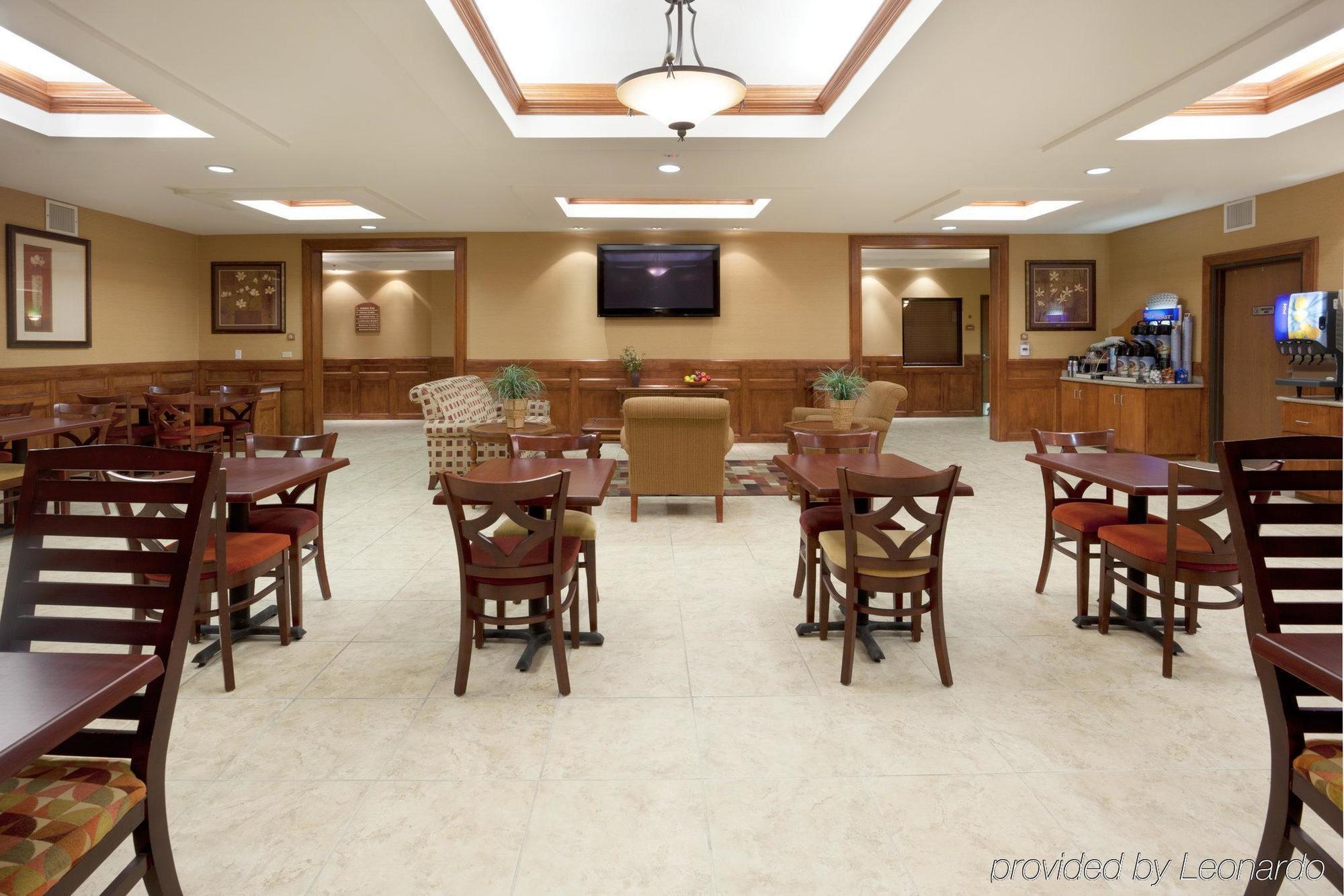 Holiday Inn Express & Suites - Laredo-Event Center Area By Ihg Restaurante foto