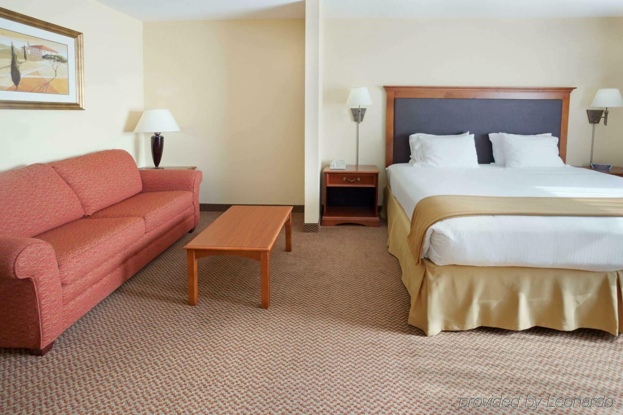 Holiday Inn Express & Suites - Laredo-Event Center Area By Ihg Habitación foto